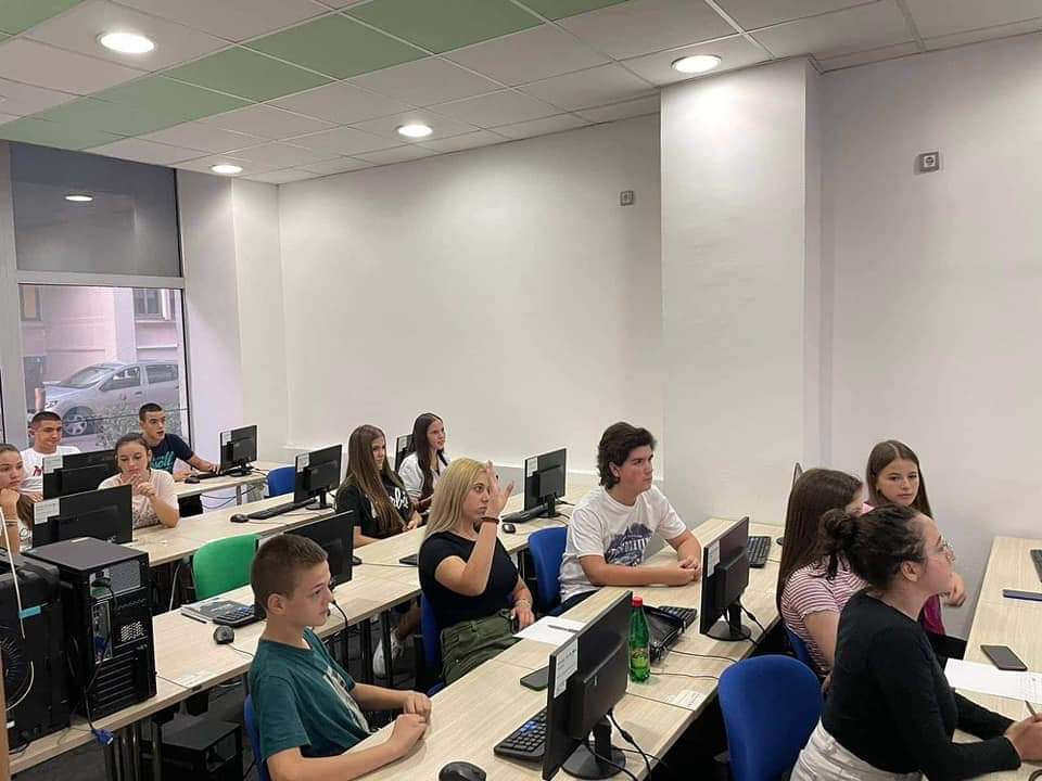 На радионици “Предрасуде и стереотипи”