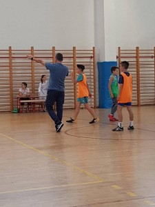 IMG-8edd2b42fe424868fd51c8c0a8c6107e-V